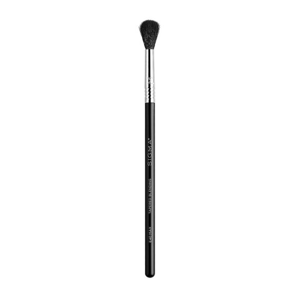 Sigma Beauty - E40 Max Tapered Blending Brush - Picture 2 of 5